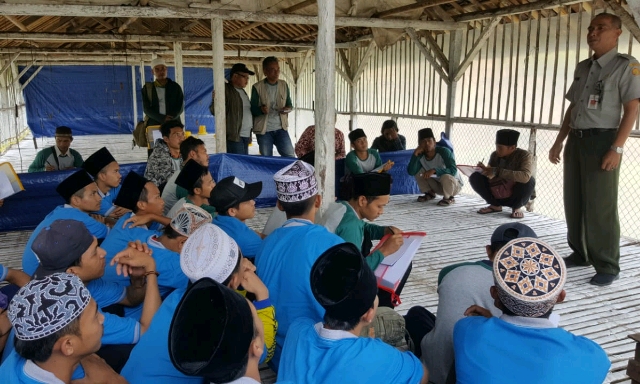 Kementan Latih Santri Bidang Pertanian