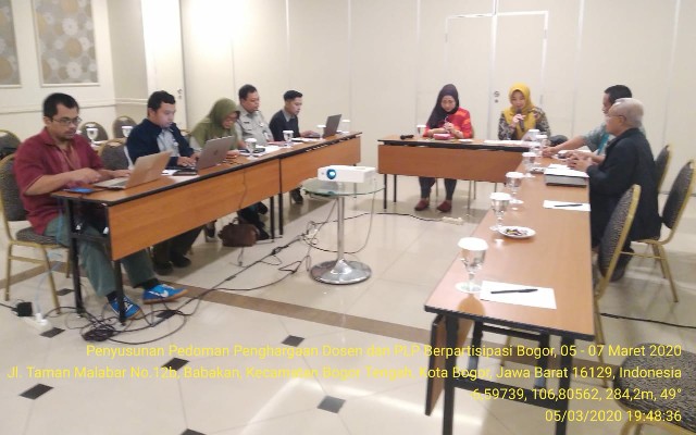 Foto: FGD Penghargaan Dosen dan PLP Berprestasi Tahun 2020 Menuju World Class University di Bogor.