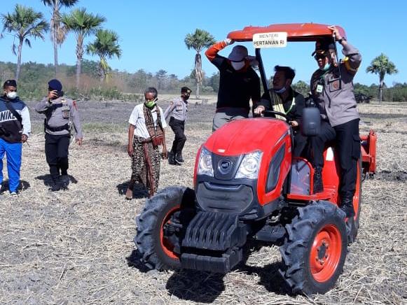 Mentan SYL Kunjungi Jagung NTT, Pastikan Stok Pangan Aman