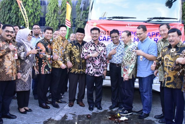 Mentan SYL Lepas Ekspor Peternakan dari Jawa Timur