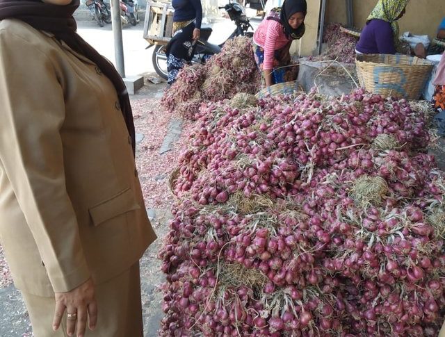 Foto : Stok Bawang Merah