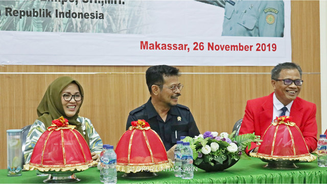 Mentan Minta Mahasiswa Bertani, Ikut Tanam Dari Biji