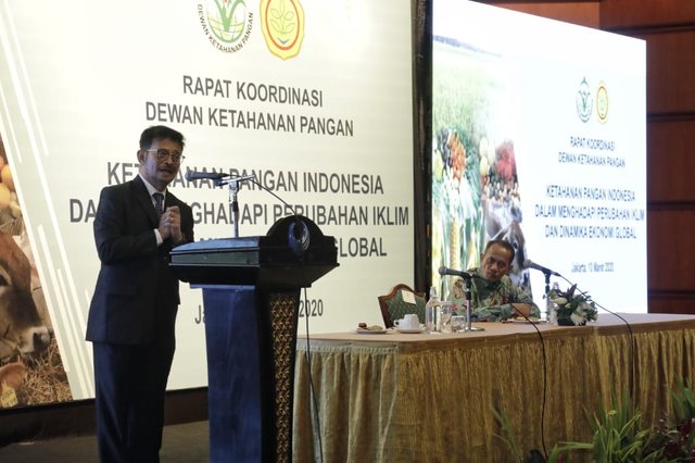 Foto : Menteri Pertanian Syahrul Yasin Limpo bersama Kepala Badan Ketahanan Pangan Agung Hendriadi saat Rapat Koordinasi Dewan Ketahanan Pangan di Hotel Bidakara, Jakarta
