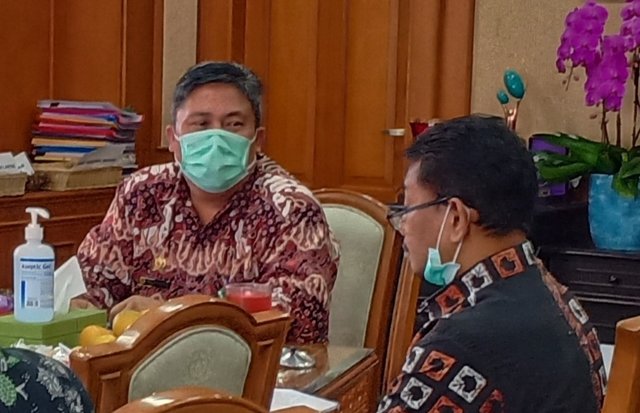 Foto : Ditjen Hortikultura Prihasto Setyanto saat Rapat Koordinasi dengan Melibatkan Instansi Lingkup Kementan membahas Permendag 27/2020 mengenai Eksistensi RIPH dalam Penerbitan Persetujuan Impor