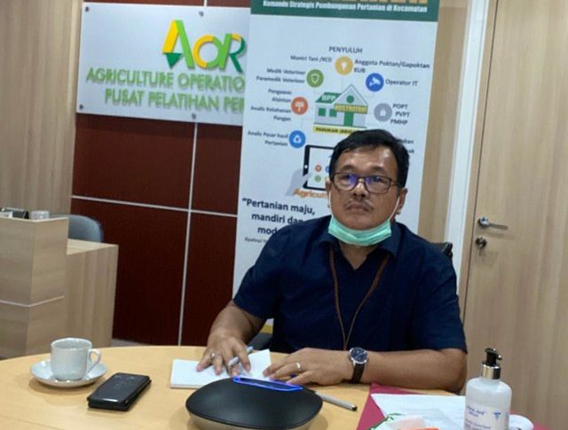 Foto : Kepala Pusat Pelatihan Pertanian, Bustanul Arifin Caya saat Memberikan Arahan Kegiatan Pertanian Tidak Boleh Berhenti