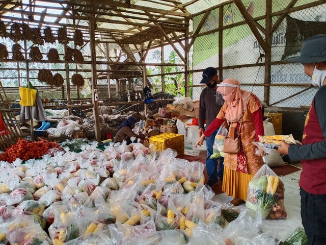 Rekrut Korban PHK, Pasar Tani Terus Pasok Kebutuhan Sayur Saat Pandemi