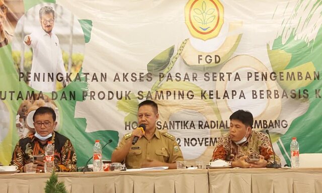 Dukung Pemulihan Ekonomi, Kementan Fasilitasi Kerja Sama Petani Kelapa dengan Pengusaha