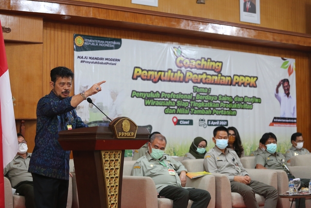 Minta Penyuluh Kawal Petani, Mentan: Produksi Tak Boleh Terganggu Sama Sekali