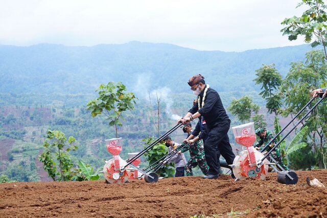 Di Garut, Mentan Ajak Pemimpin Daerah Maksimalkan Lahan Pertanian