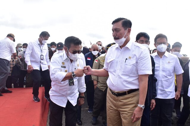 Menko Luhut Bersama Mentan SYL Groundbreaking TST Herbal Hortikultura