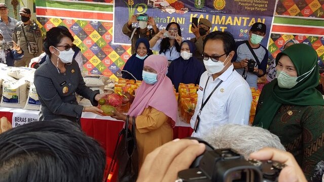 Mampu Tekan Kenaikan Harga Pangan di Singkawang, Pemprov Kalbar Apresiasi Gelar Pangan Murah Kementan