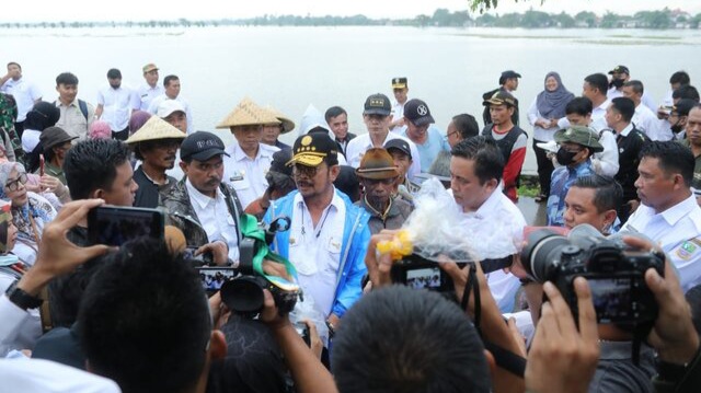 Tinjau Sawah Banjir di Kabupaten Bekasi, Mentan SYL Minta Dilakukan Percepatan Pemulihan