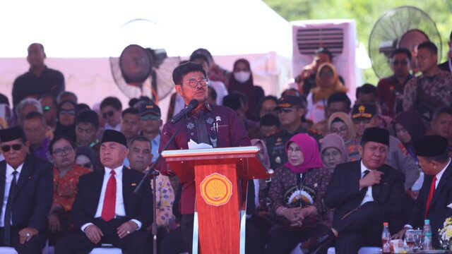 Mentan SYL Sampaikan Terima Kasih di Penas Petani XVI Padang