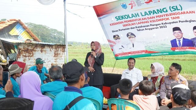 7.000 Petani Pandeglang Antusias Ikuti Sekolah Lapang Pembuatan Biosaka