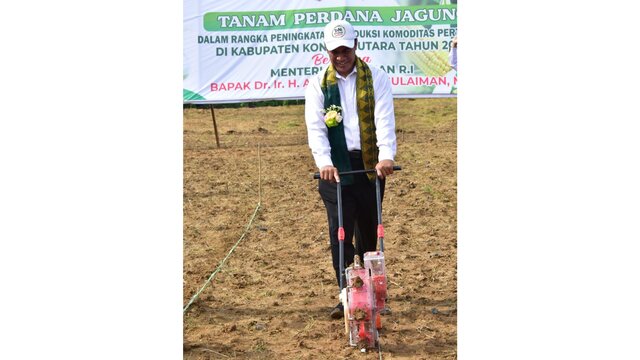 Mentan Amran Ajak Petani-Penyuluh Konawe Utara Wujudkan Indonesia Lumbung Pangan Dunia