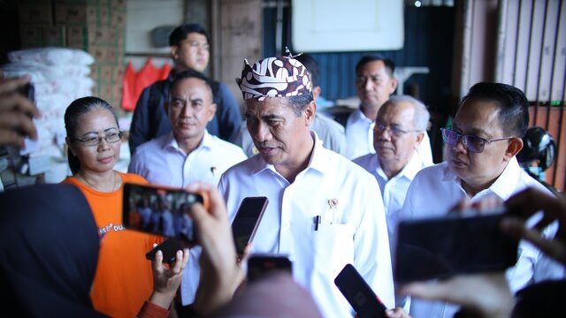 Sidak Pasar Tembok Surabaya, Mentan Amran: Produksi Kuat, Harga Harus Terkendali