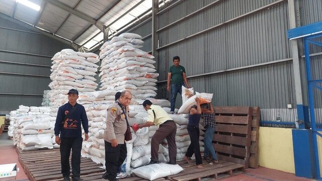 Biro Komunikasi Kementan Sampaikan Permohonan Maaf, Bantuan Beras Kini Sudah Mencapai 16 Miliar, Bukan Lagi 1,3 M