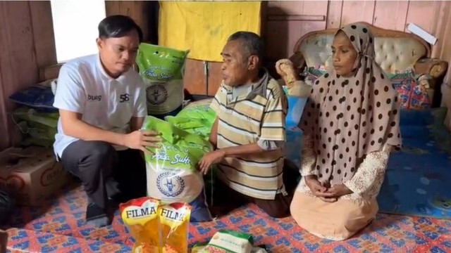 Viral di Medsos, Mentan Amran Gerak Cepat Bantu Keluarga Pak Jafar di Baubau Viral di Medsos, Mentan Amran Gerak Cepat Bantu Keluarga Pak Jafar di Baubau