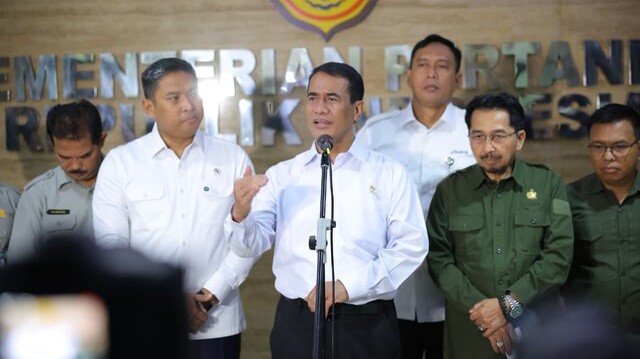 Mentan/Kabapanas Tindak Tegas Dua Produsen Minyak Goreng Pelanggar HET