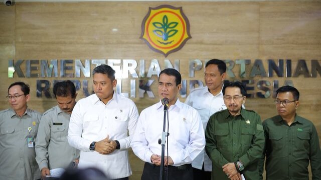 Hadapi Nataru, Mentan Amran Ingatkan Produsen Patuhi HET dan Pastikan Stok Pangan Aman