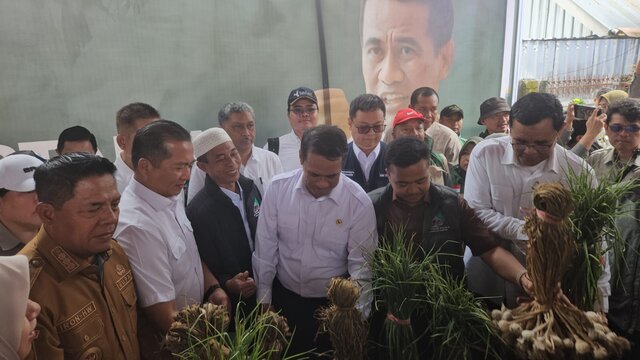 Mentan Amran: NTB Menjadi Pusat Komoditas Bawang Putih dan Jagung Nasional