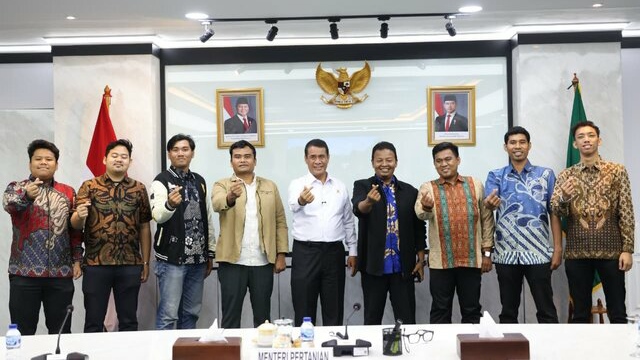Mentan Amran Ajak Anak Muda Bangun Pertanian, IKA BEM Nusantara Siap Bergerak