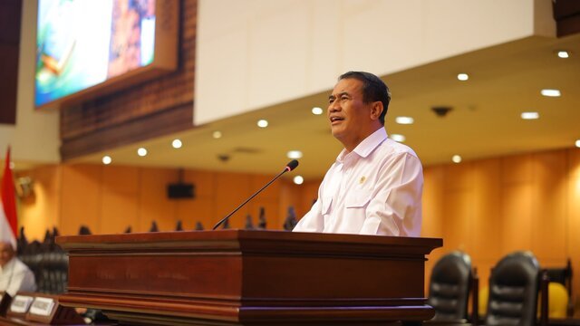 Di Simposium KAHMI, Mentan Amran Tegaskan Kemandirian Pangan Jadi Benteng Lindungi Rakyat Di Simposium KAHMI, Mentan Amran Tegaskan Kemandirian Pangan Jadi Benteng Lindungi Rakyat
