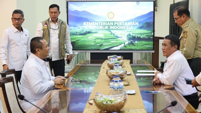 Mentan Amran Sambut Wamentan Alim, Perkuat Transformasi Pertanian dan Swasembada Pangan Mentan Amran Sambut Wamentan Alim, Perkuat Transformasi Pertanian dan Swasembada Pangan