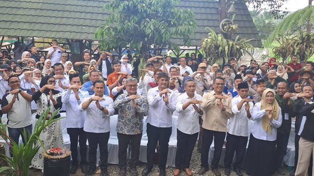 25 Tahun FK-P4S Nasional, Kementan Perkuat Peran Petani sebagai Pusat Pembelajaran Pertanian 25 Tahun FK-P4S Nasional, Kementan Perkuat Peran Petani sebagai Pusat Pembelajaran Pertanian